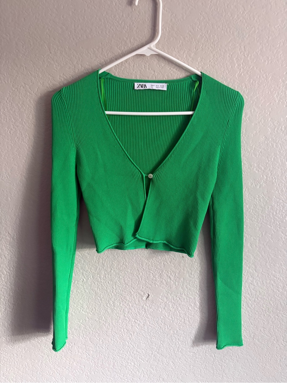 Zara seamless ribbed knit cropped cardigan